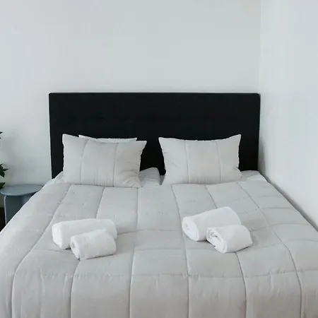 Modern For 2 Guests Helsínquia